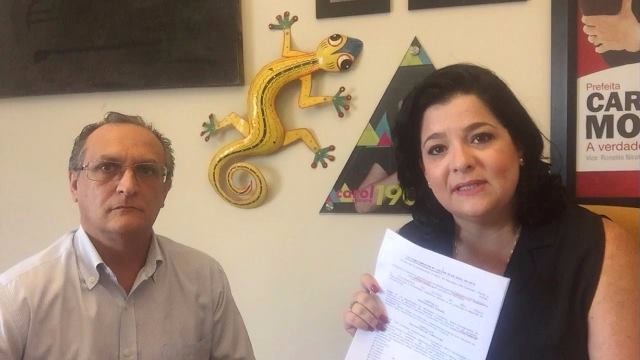 2017111_FOTO - Carol Moura recebeu Davison Rossatto em seu gabinete